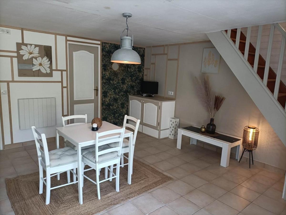 Le Moulin De Benneville Chambres D'Hotes, Petit Dejeuner Compris Cahagnes Ngoại thất bức ảnh