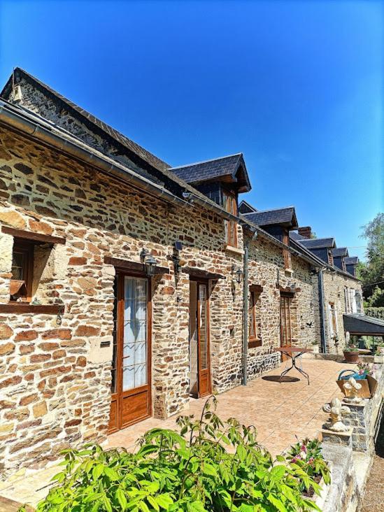 Le Moulin De Benneville Chambres D'Hotes, Petit Dejeuner Compris Cahagnes Ngoại thất bức ảnh